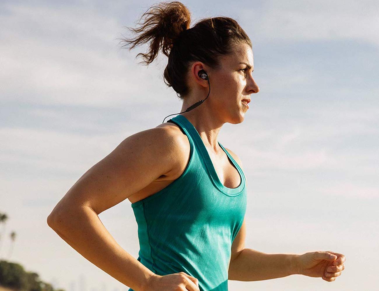 1MORE-Vi-React-Bluetooth-In-Ear-Sport-Headphones-04